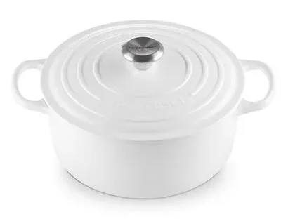 Le Creuset Signature Dutch Oven, 5.5 qt, Matte White